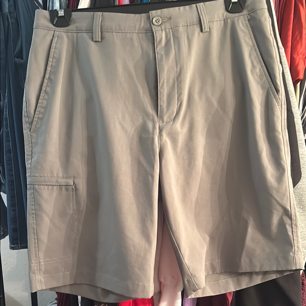 Men's Gray Cargo Shorts